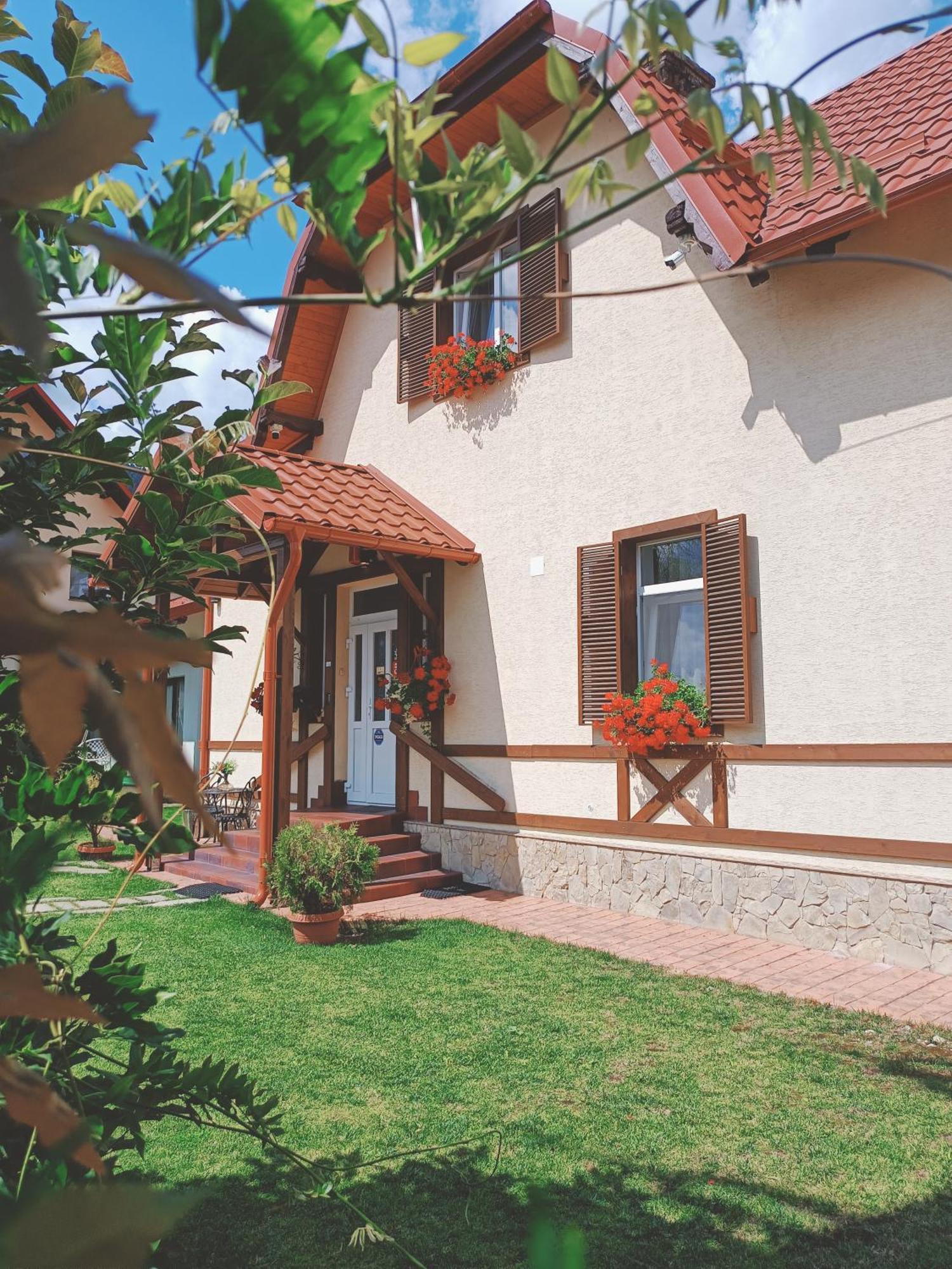 Residence Rooms Bucovina คัมพูลุง โมลโดเวเนสค์ ภายนอก รูปภาพ