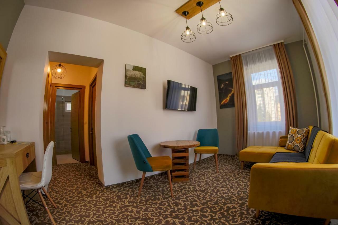 Residence Rooms Bucovina คัมพูลุง โมลโดเวเนสค์ ภายนอก รูปภาพ
